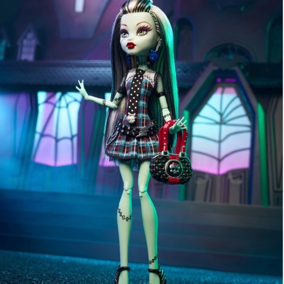 MONSTER HIGH FRANKIE STEIN 2022  NWT - Picture 3 of 5